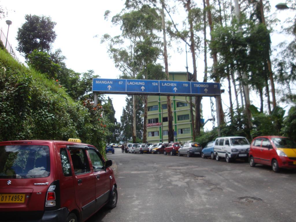 Jewel Of The East Hotel Gangtok Exterior photo