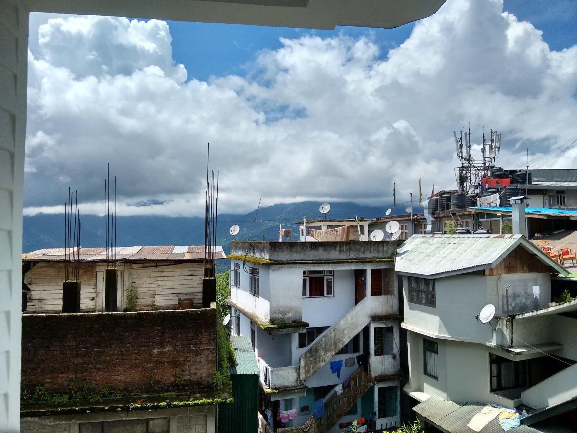 Jewel Of The East Hotel Gangtok Exterior photo